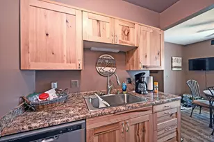 1056 Crisfield Dr, Union Township, OH 45245 - Photo 11