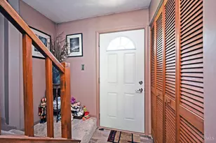 1056 Crisfield Dr, Union Township, OH 45245 - Photo 5
