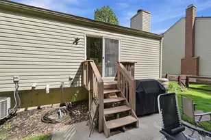 422 Wyndham Dr, Hamilton Township, OH 45039 - Photo 23