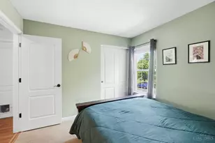 422 Wyndham Dr, Hamilton Township, OH 45039 - Photo 15
