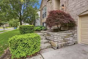 422 Wyndham Dr, Hamilton Township, OH 45039 - Photo 3