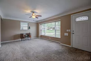 5714 Juliemarie Ct, Green Township, OH 45239 - Photo 7
