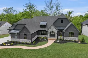 18 Chimney Ridge Dr, Loveland, OH 45140 - Photo 1