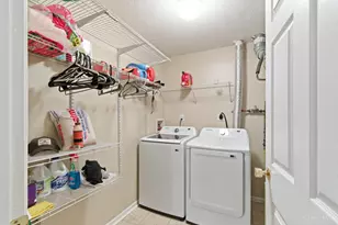 1680 Piper Ln, Centerville, OH 45440 - Photo 17