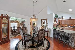 1434 Cotswold Ln, Hamilton, OH 45013 - Photo 5