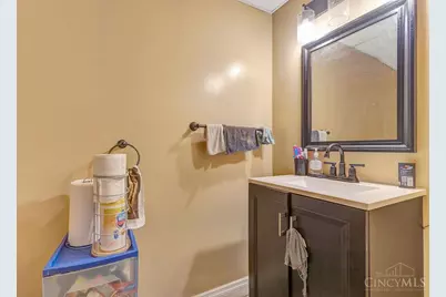 602 Fairbanks Avenue, Cincinnati, OH 45205 - Photo 9