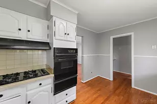 10643 Morning Glory Ln, Springfield Township, OH 45240 - Photo 9