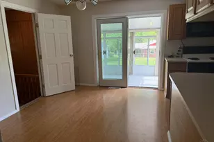 9358 Bluegate Dr, Springfield Township, OH 45231 - Photo 3