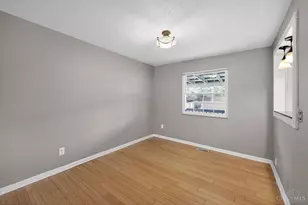 253 Greenwell Ave, Delhi Township, OH 45238 - Photo 7
