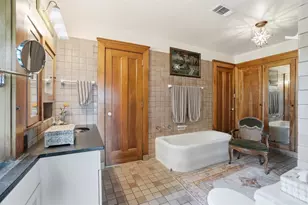 4 Grandin Ln, Cincinnati, OH 45208 - Photo 39