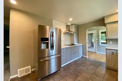 8525 Camargo Road, Indian Hill, OH 45243 - Photo 15