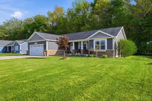 102 Kayleigh Dr, Sterling Township, OH 45154 - Photo 3