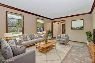 6895 Driftwood Ln, West Chester, OH 45241 - Photo 7
