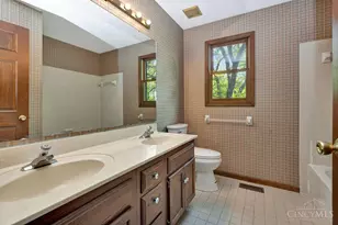 6895 Driftwood Ln, West Chester, OH 45241 - Photo 23