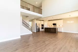 6977 Carlinridge Ln, Green Township, OH 45248 - Photo 9