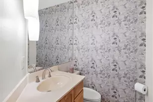 2001 Beechglen Ct, Green Township, OH 45233 - Photo 33