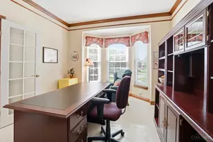 8072 Carnaby Ln, Sycamore Township, OH 45249 - Photo 11