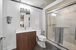 353 W 4th St, Cincinnati, OH 45202 - Photo 29