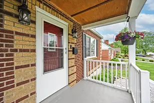 18 Crestmont Dr, Reading, OH 45215 - Photo 5