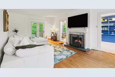 1241 Paddock Hills Avenue, Cincinnati, OH 45229 - Photo 5