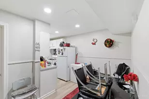 781 Clanora Dr, Cincinnati, OH 45205 - Photo 13