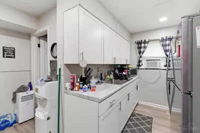 781 Clanora Drive, Cincinnati, OH 45205 - Photo 9