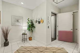 436 Boal St, Cincinnati, OH 45202 - Photo 3