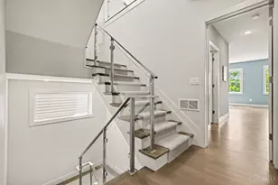 436 Boal St, Cincinnati, OH 45202 - Photo 5