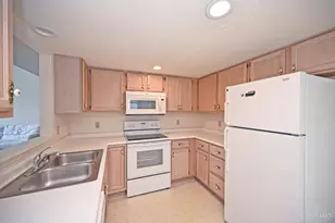 1033 Wittshire Cir, Anderson Township, OH 45255 - Photo 13
