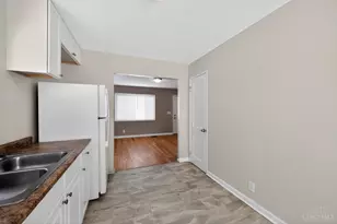 1923 Ashbrook Dr, Cincinnati, OH 45238 - Photo 19