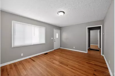 1923 Ashbrook Drive, Cincinnati, OH 45238 - Photo 9