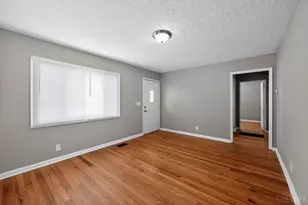 1923 Ashbrook Dr, Cincinnati, OH 45238 - Photo 9