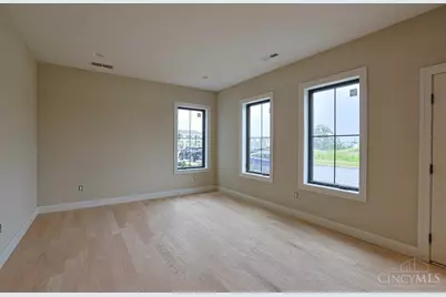 4236 Parkview Drive, Blue Ash, OH 45242 - Photo 3