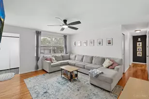 3385 Treasure Ct, Cincinnati, OH 45211 - Photo 3