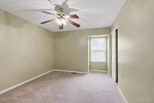 348 Oakwood Park Dr, Delhi Township, OH 45238 - Photo 25