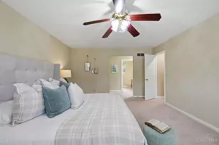 348 Oakwood Park Dr, Delhi Township, OH 45238 - Photo 19