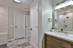 7447 Muchmore Close, Columbia Township, OH 45243 - Photo 21
