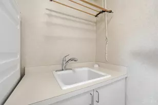 2444 Madison Rd, Cincinnati, OH 45208 - Photo 65