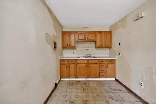 2824 Lafeuille Ave, Cincinnati, OH 45211 - Photo 13