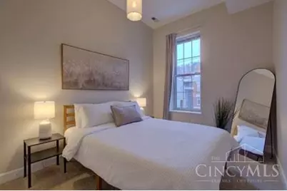 521 Liberty Hill, Cincinnati, OH 45202 - Photo 9