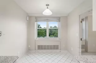 2444 Madison Rd, Cincinnati, OH 45208 - Photo 13