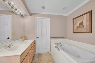 8288 White Hill Ln, West Chester, OH 45069 - Photo 23