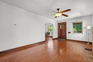 3058 Penrose Pl, Cincinnati, OH 45211 - Photo 9