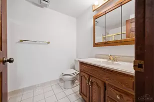 9018 Winthrop Dr, Montgomery, OH 45249 - Photo 47