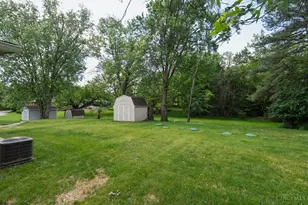 7255 Bridges Rd, Anderson Township, OH 45230 - Photo 11