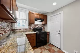 3017 Montana Ave, Cincinnati, OH 45211 - Photo 11