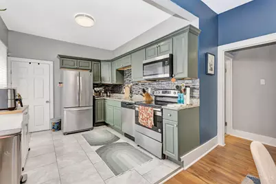 4211 Kirby Ave, Cincinnati, OH 45223 - Photo 13