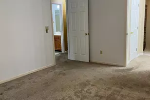 8794 Carrousel Park Cir, Colerain Township, OH 45239 - Photo 17