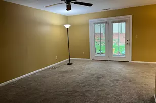 8794 Carrousel Park Cir, Colerain Township, OH 45239 - Photo 3