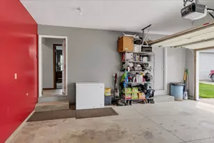 9070 Grimsley Rd, Penn Township, OH 45135 - Photo 27
